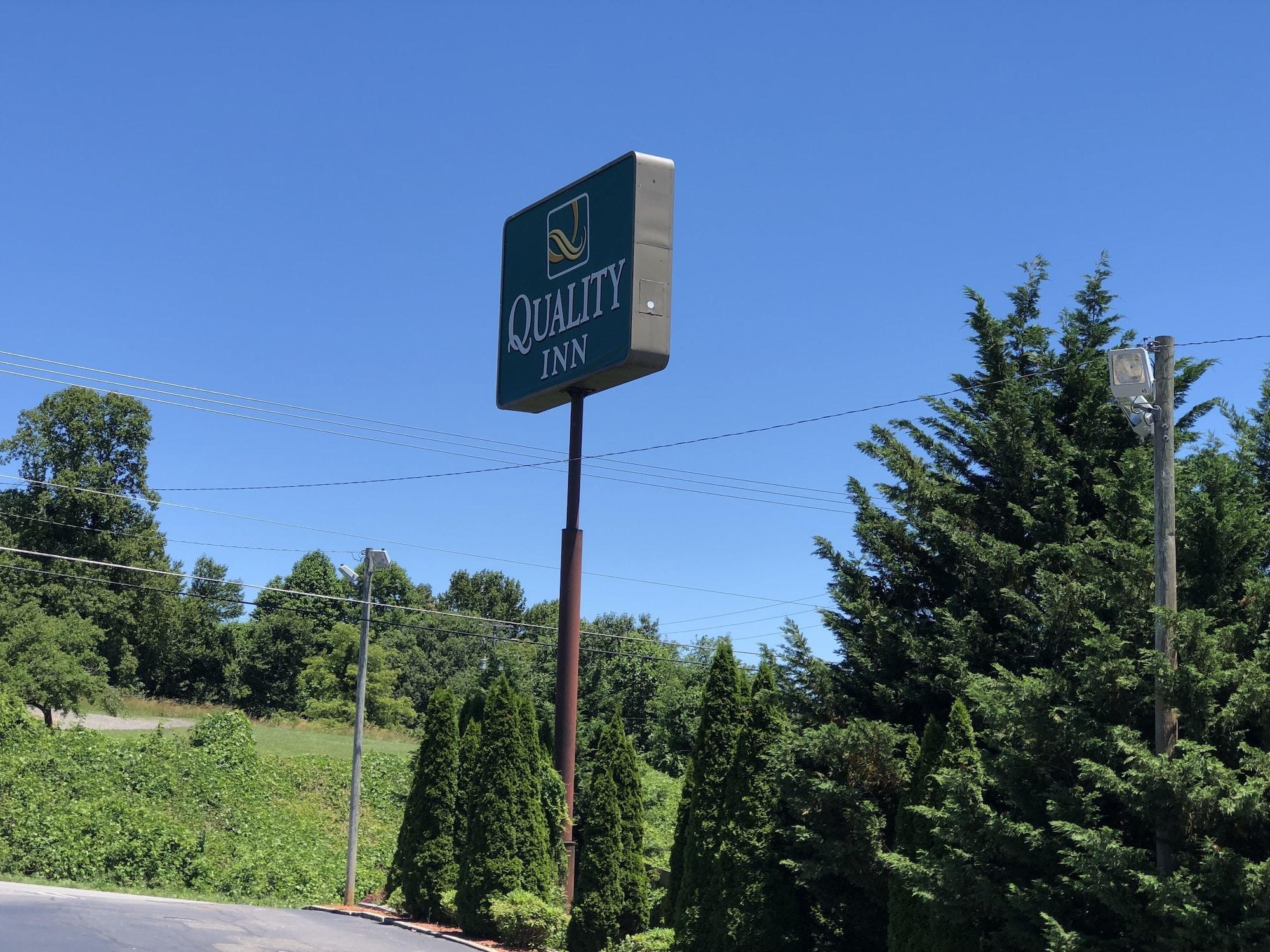 Quality Inn Hillsville Esterno foto
