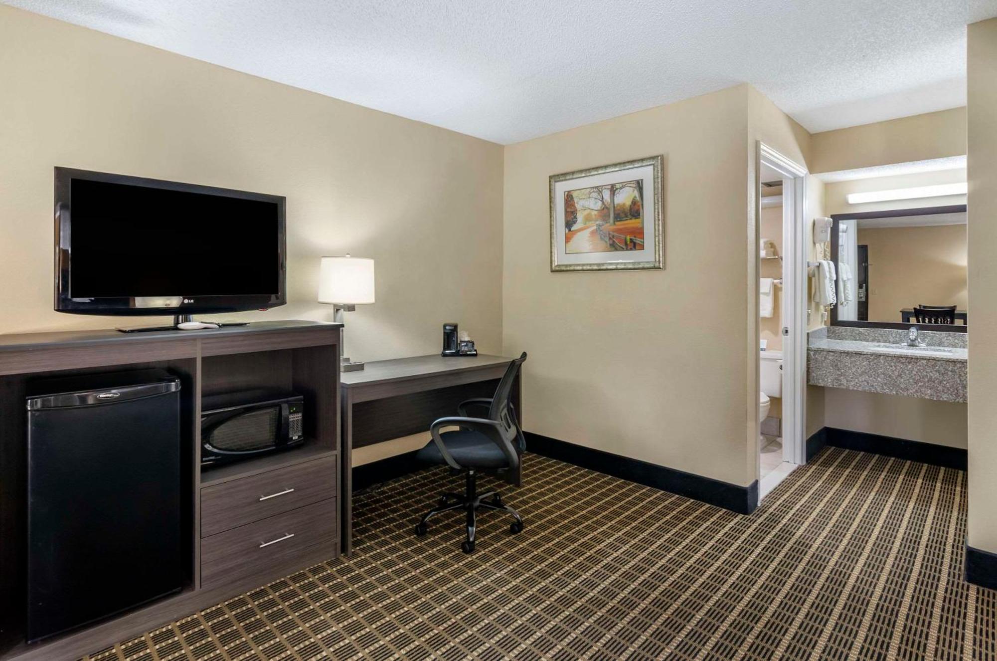 Quality Inn Hillsville Esterno foto