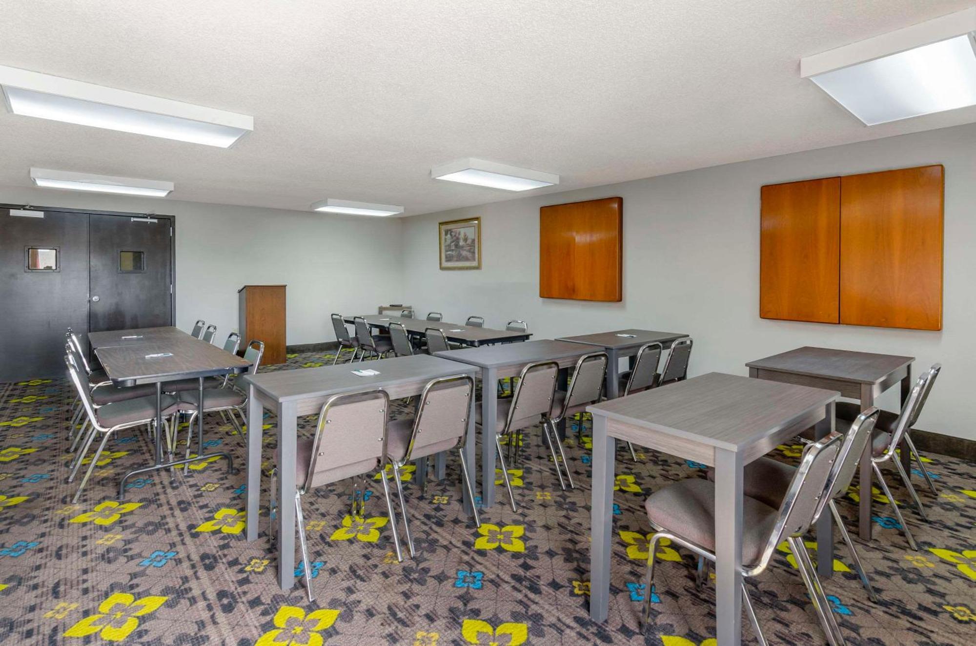 Quality Inn Hillsville Esterno foto