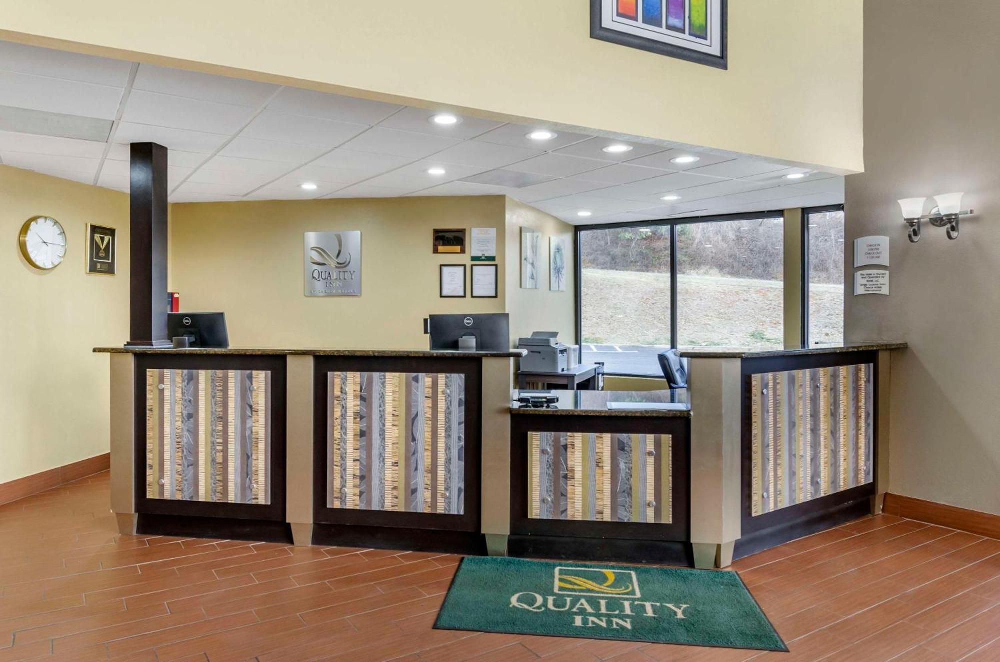 Quality Inn Hillsville Esterno foto