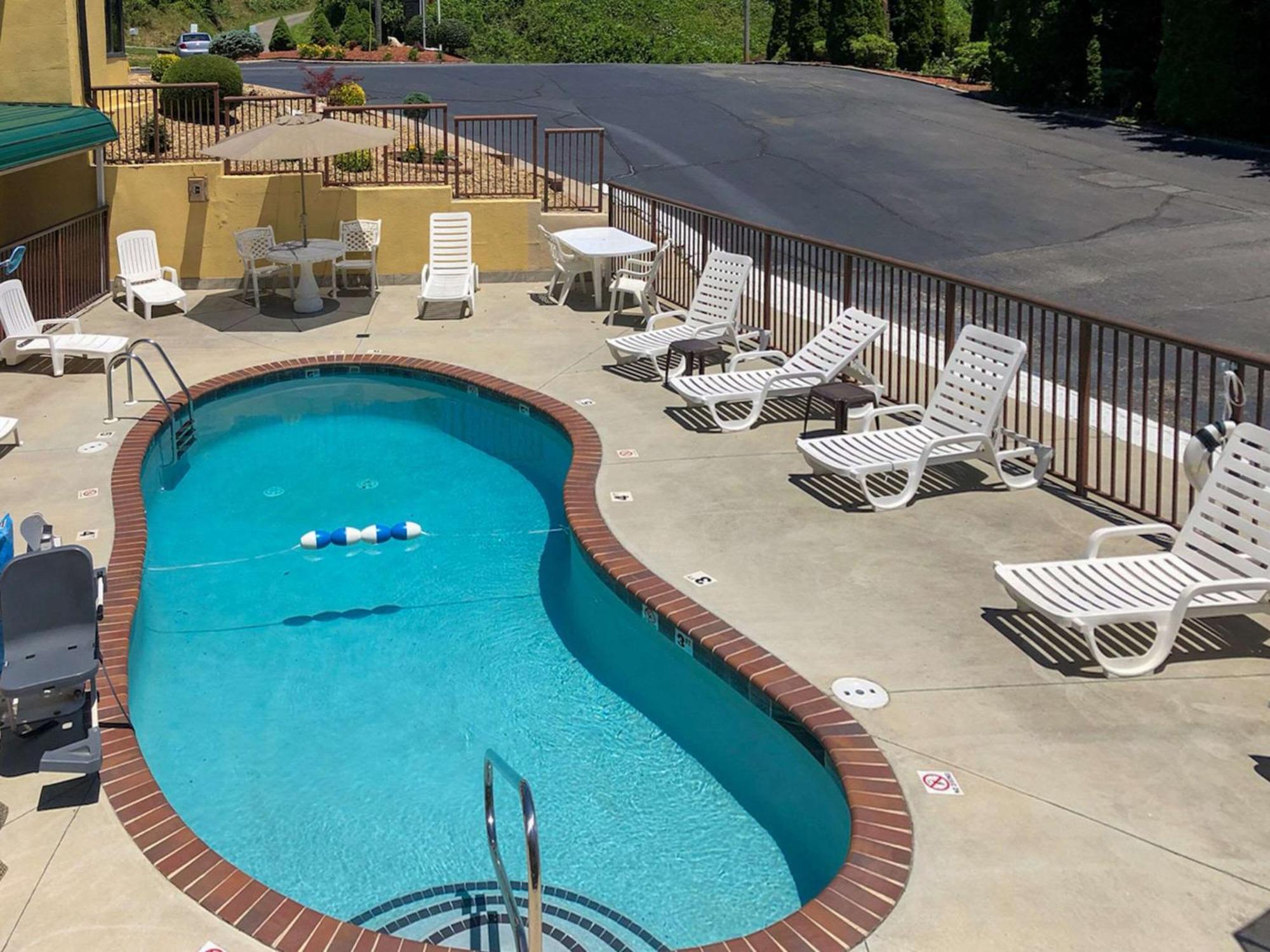 Quality Inn Hillsville Esterno foto